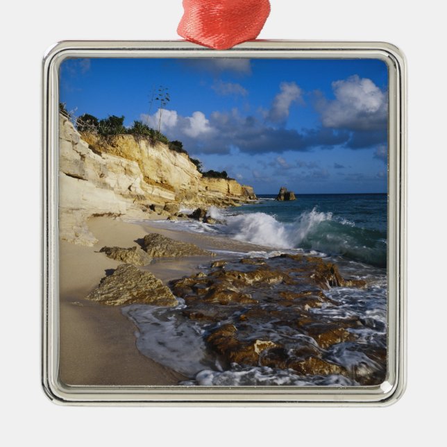 Caribbean, St. Martin, Cliffs am Strand von Cupeco Silbernes Ornament (Vorne)
