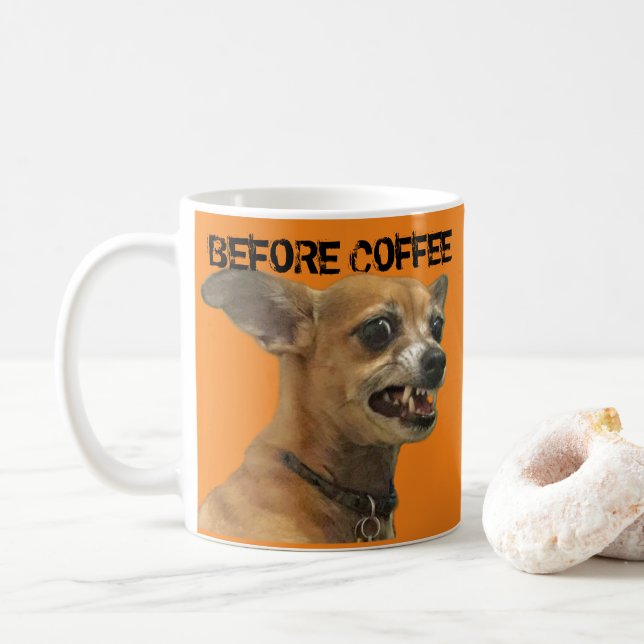 Carlos B. Hunde vor und nach der TASSE des Kaffees (Mit Donut)