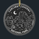 Carlsbad Caverns Nationalpark Vintag Keramik Ornament<br><div class="desc">Carlsbad Caverns monoline Design. Der Park umfasst mehr als 100 Höhlen. Stalaktiten klammern sich an das Dach des Big Room,  ein riesiger Untergrund in der Höhle.</div>