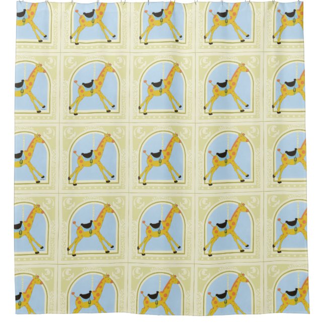 Carousel Giraffe von June Erica Vess Duschvorhang (Vorderseite)