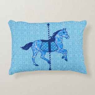 Carousel Horse - Cobalt und Sky Blue Dekokissen