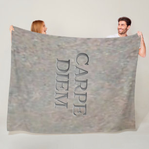 Carpe Diem Stone Fleece Decke