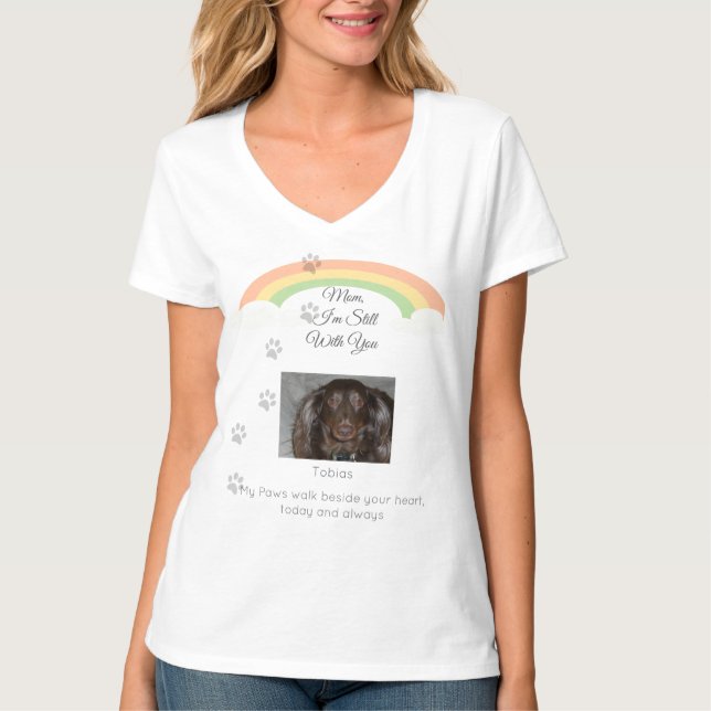 Carried in Every Moment T-Shirt (Vorderseite)