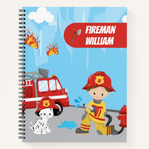 Cartoon des Kleinen Jungen Feuerwehrmann mit Vorna Notizbuch