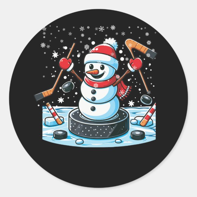 Cartoon Eishockey Puck Snowman mit Weihnachtsmannm Runder Aufkleber (Vorderseite)