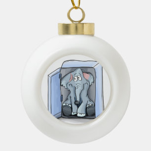 Cartoon Elefant sitzend in einem Kühlschrank Keramik Kugel-Ornament
