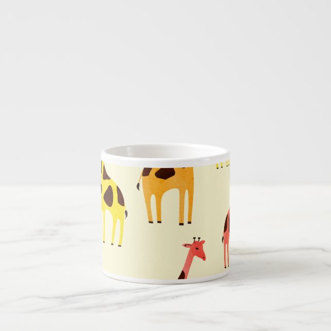Cartoon Giraffe: Farbiges Vintages Muster. Espressotasse (Vorderseite)