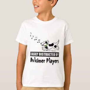 Cartoon Hund leicht von Dulcimer-Spielern abgelenk T-Shirt