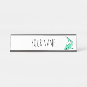 Cartoon lächelnd Hai Minze blaugrünes Ozeantier Schreibtischnamensplakette