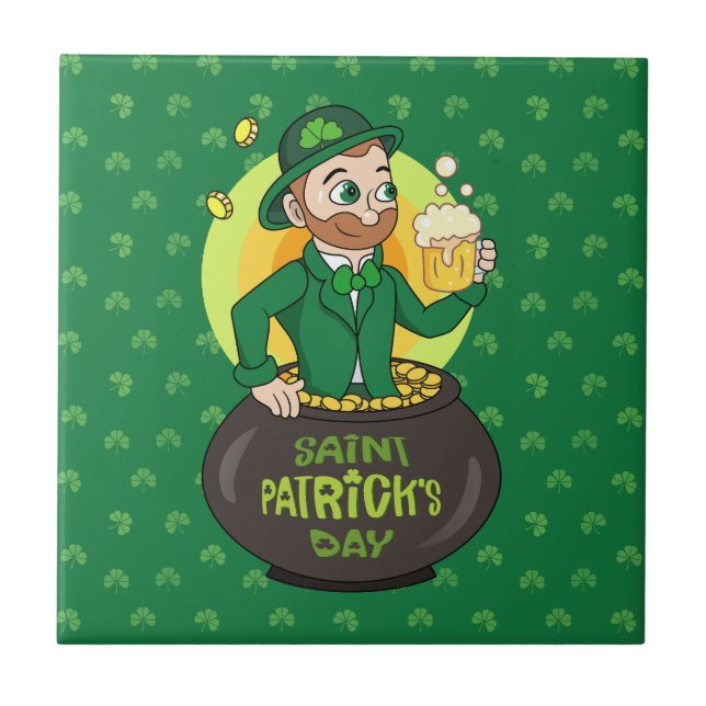 Cartoon leprechaun in einem Topf mit einem Pint Fliese (Vorderseite)