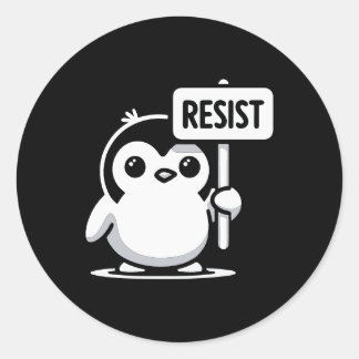 Cartoon Penguin Holding "RESIST" Zeichen - B & W Runder Aufkleber