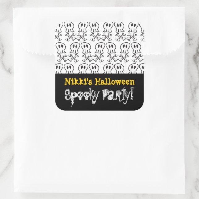 Cartoon Pirate Skulls & Bones Kid Halloween-Party Quadratischer Aufkleber (Tasche)