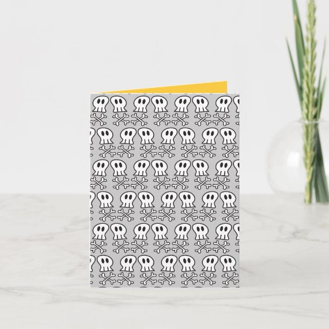 Cartoon Pirate Skulls & Bones Pattern Halloween Karte (Vorderseite)