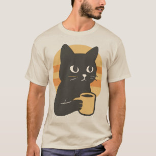 Cartoon-Schwarzkatze mit einer Kaffeekanne und ein T-Shirt