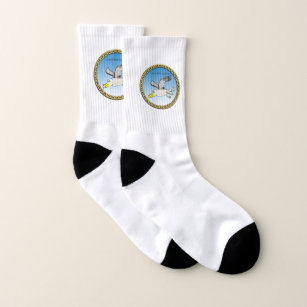 Cartoon seagull flying over head with a gold frame socken