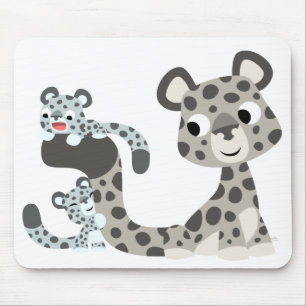 Cartoon Snow Leopard und Cubs Mousepad