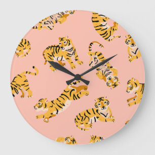 Cartoon Tiger, rosa Vintages Muster. Große Wanduhr