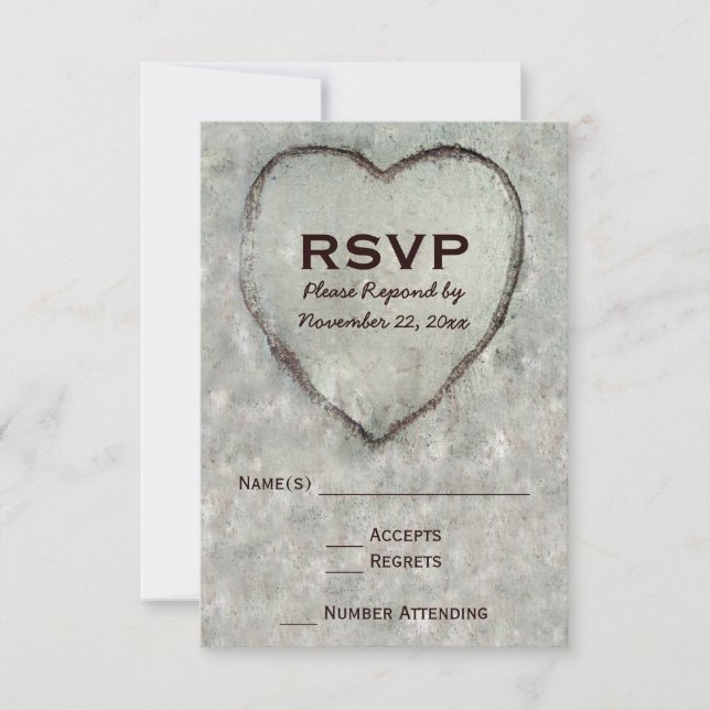 Carved Heart Birch Tree Wedding RSVP Karte (Vorderseite)