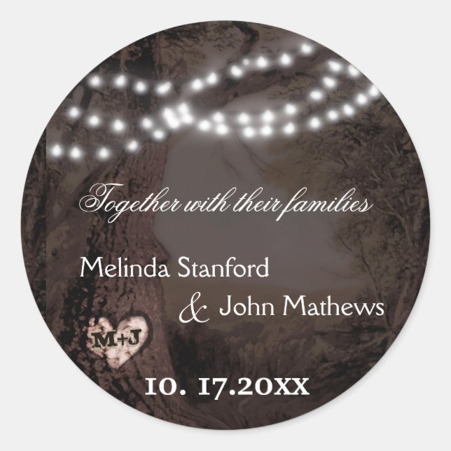 Carved Heart Tree with Lights Runder Aufkleber (Vorderseite)