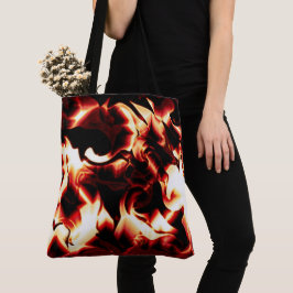 Carvingfeuer auf dunkelrotem Hintergrund