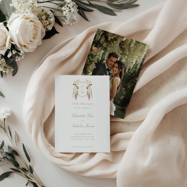 Cascading Floral Monogram Crest Wedding Save The Date (Von Creator hochgeladen)