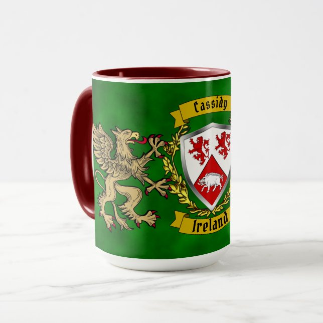Cassidy Irish Shield & Griffins Personalisiert Tasse (Vorderseite Links)