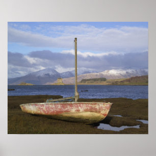 Castle Stalker mit Fischerboot im Poster