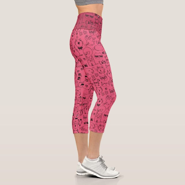 Cat Doodles, Funny Kitty Pattern auf Magenta Capri Leggings (Rechts)