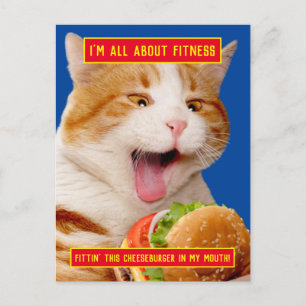 Cat Eating Cheeseburger Einladungspostkarte