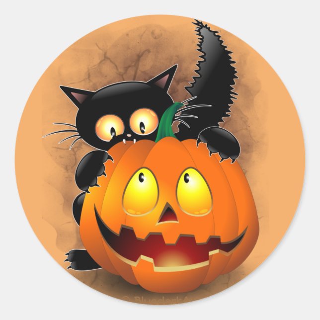 Cat Fun Halloween Charakter beißt einen Kürbis Runder Aufkleber (Vorderseite)