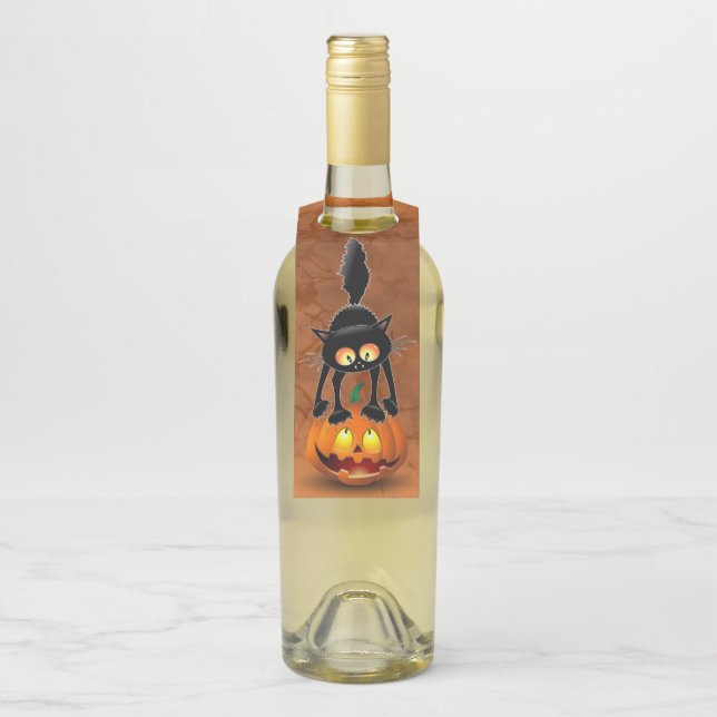 Cat Halloween erschreckter Cartoon auf Kürbiskröte Flaschenanhänger (Auf Flasche)