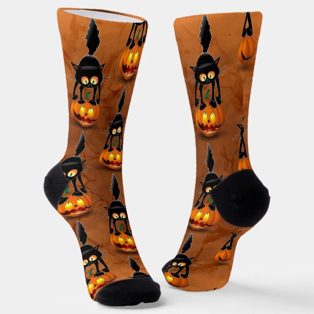 Cat Halloween erschreckter Cartoon auf Kürbiskröte Socken (Gewinkelt)