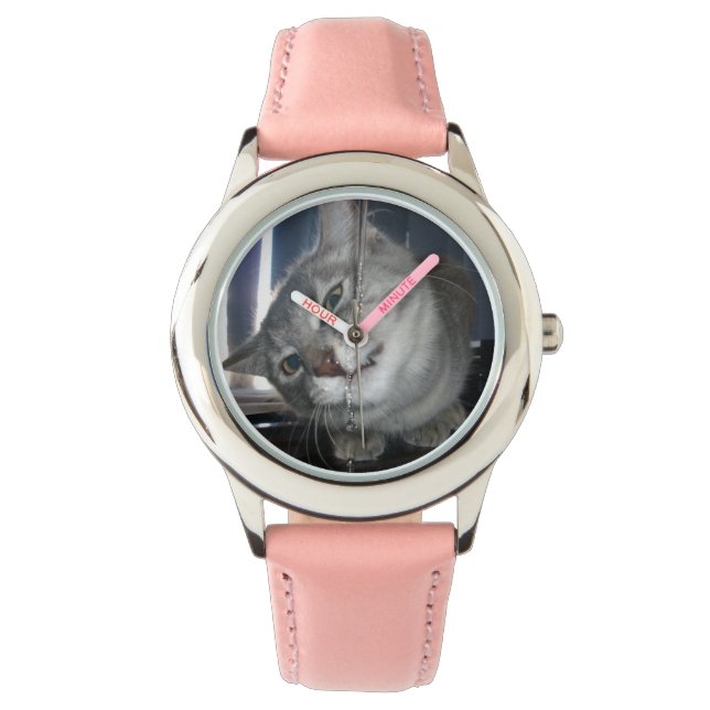 Cat hasst das Wasser auf, Armbanduhr (Vorderseite)