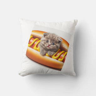 Cat in hot dog and mustard kissen