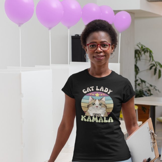 Cat lady unterstützt Kamala T-Shirt (Von Creator hochgeladen)