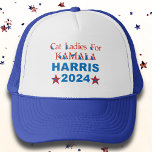 Cat Ladys for Kamala Harris 2024 Truckerkappe<br><div class="desc">Stehen Sie auf und treten Sie mit dieser politischen Kampagne hervor,  die Kamala Harris und Cat Ladys überall unterstützt. Enthält Katzenklitorengestylte Wortkunst in rot,  weiß und blau.</div>