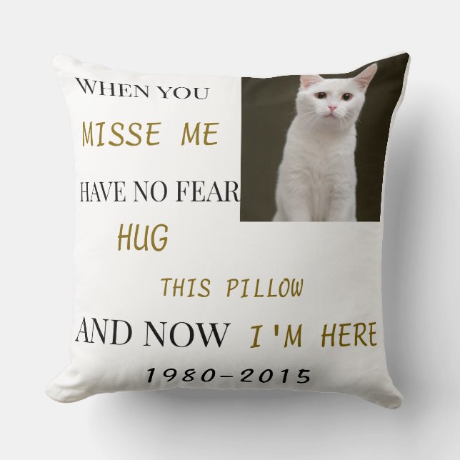 Cat Memorial Pillow – Forever in Our Hearts Kissen (Vorderseite)