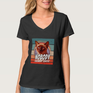 Cat piercing Blicklage konfrontiert intensive humo T-Shirt