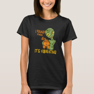 Cat Purrs Alien Holding Cat Ich fand, dass es Vibr T-Shirt