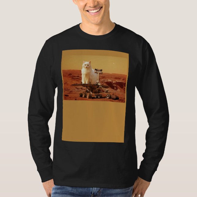 Cat Riding Mars Rover on Foreign Landscape T-Shirt (Vorderseite)