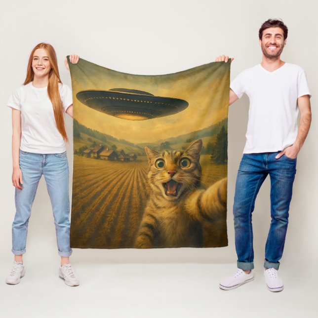 Cat Selfie mit Alien UFO Funny Cat Geschenke Fleecedecke (Beispiel)