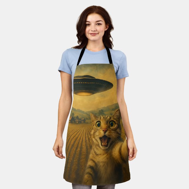 Cat Selfie mit Alien UFO Funny Cat Geschenke Schürze (Getragen)