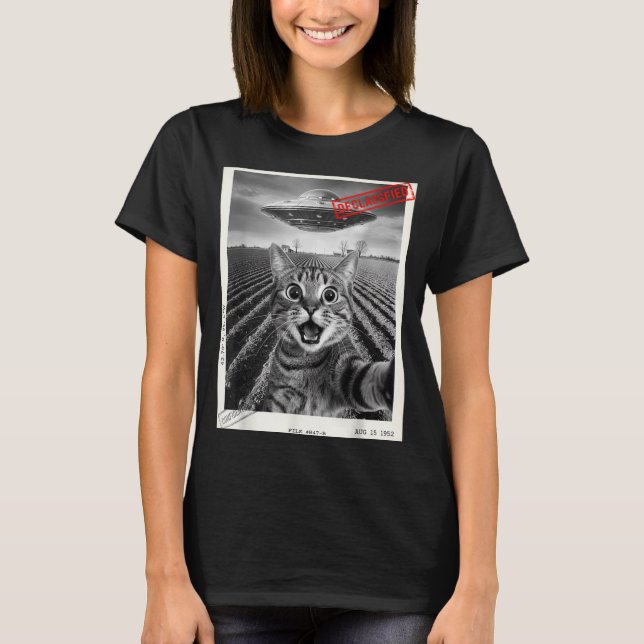 Cat Selfie Ufo Alien Funny Surprised Cat Meme Men  T-Shirt (Vorderseite)