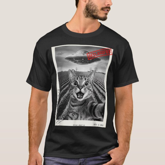 Cat Selfie Ufo Alien Funny Surprised Cat Meme Men  T-Shirt (Vorderseite)