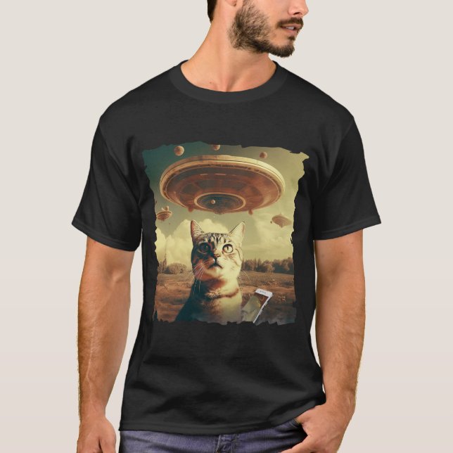 Cat UFO Selfie: Invasion / Herren Tshirt #2 (Vorderseite)