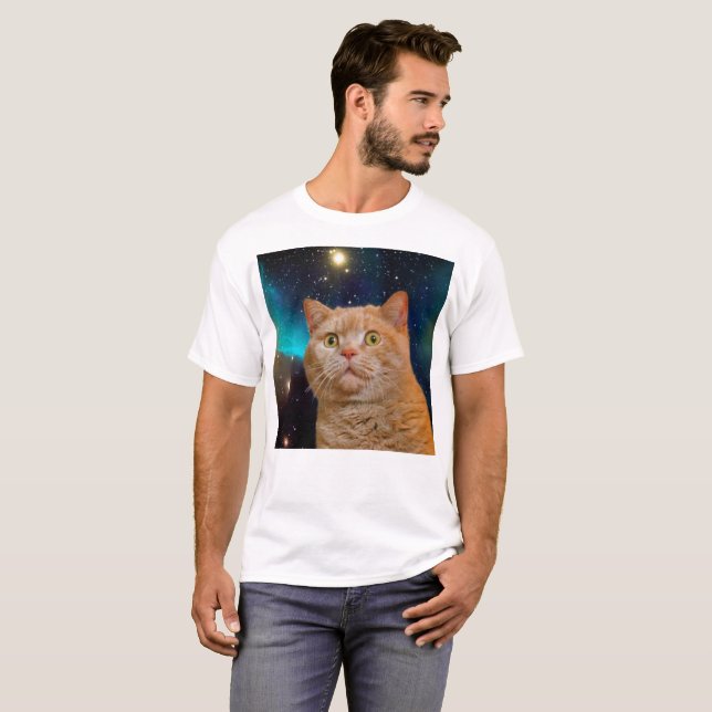 Cat watching the space T-Shirt (Vorne ganz)
