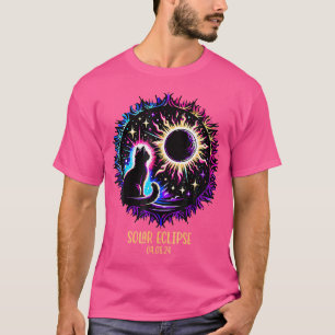 Cat Watching Total Solar Eclipse Apr. 8 2024 Astro T-Shirt