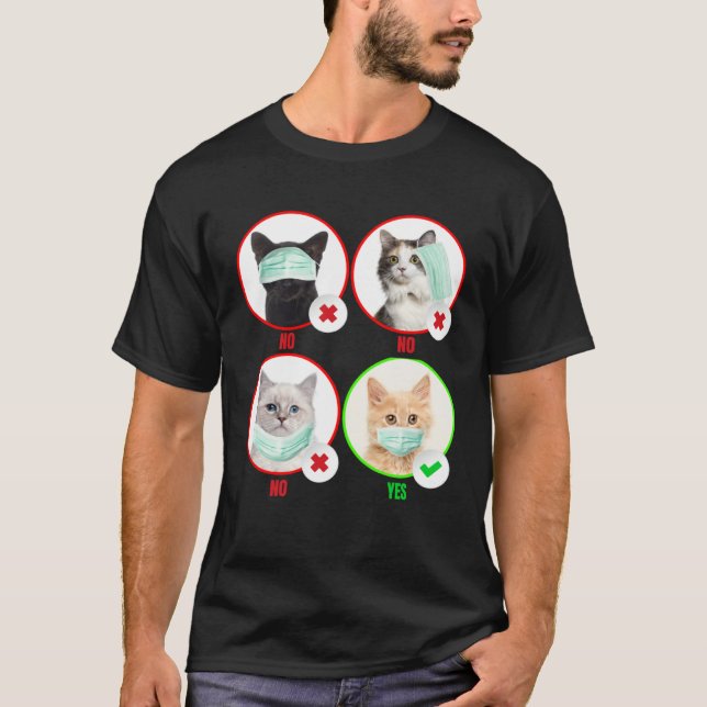 Cat Wear Face Mask Right  Cat  Social Distance T-Shirt (Vorderseite)