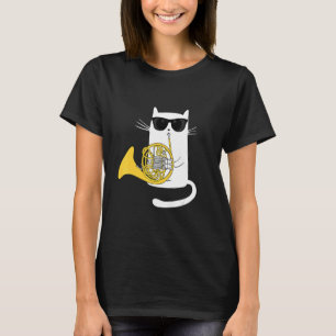 Cat Wearing Sonnenbrille spielen Französisch Horn  T-Shirt