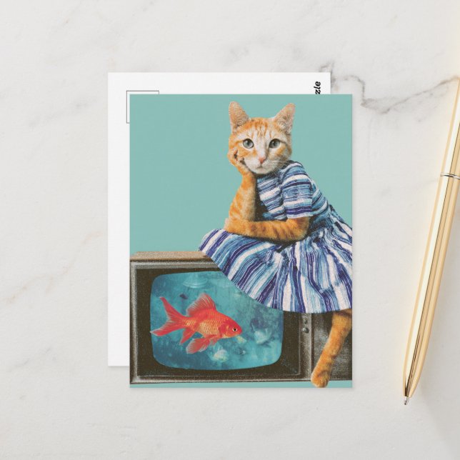 Cat With Goldfish on TV Retro Collage Postkarte (Vorderseite/Rückseite Beispiel)